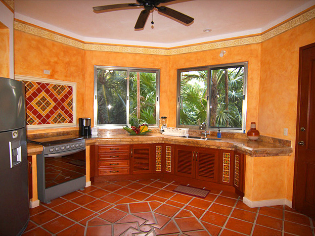 Casa Perla downstairs kitchen
